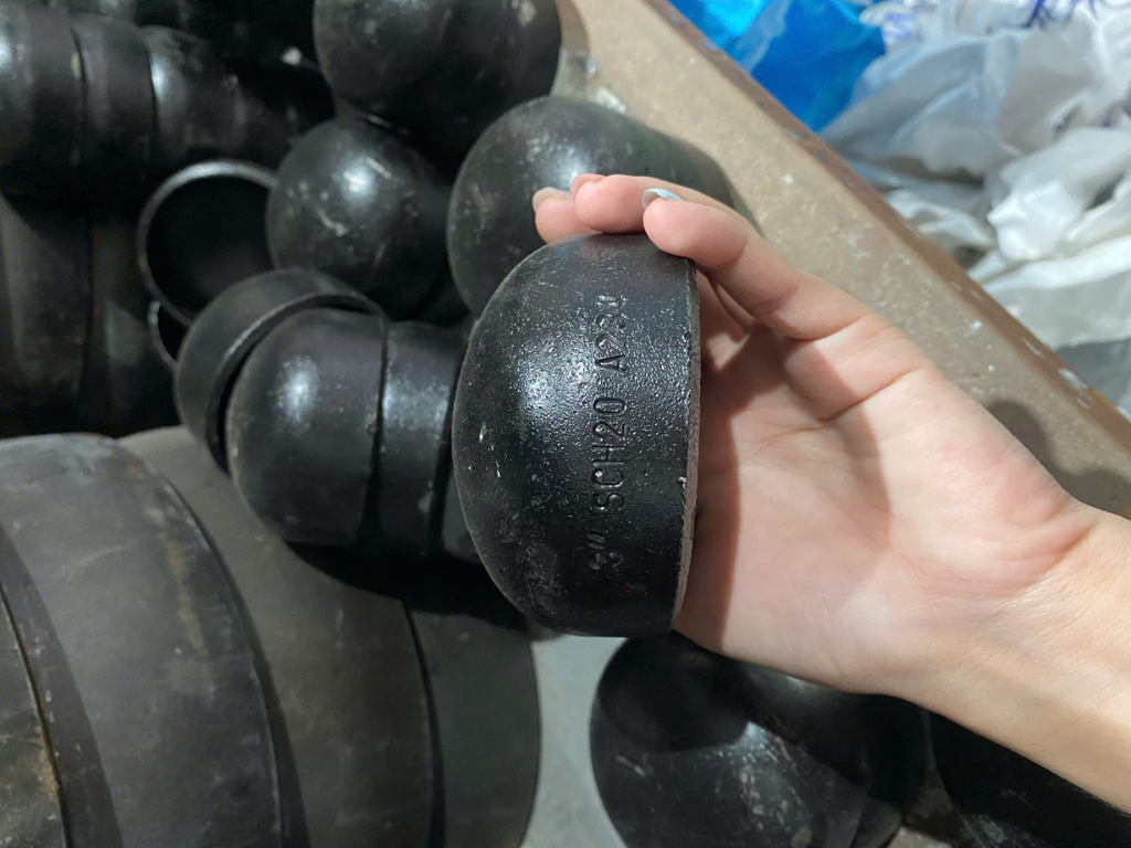 Đầu bịt ống thép hàn ảnh chụp thực tế