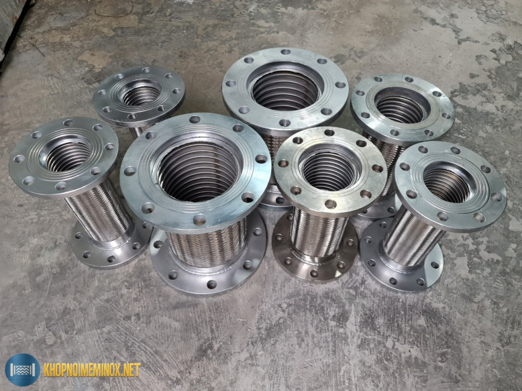 khớp nối mềm inox mặt bích