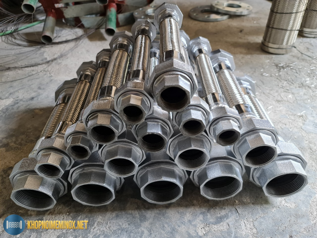 khớp nối mềm inox nối ren trong