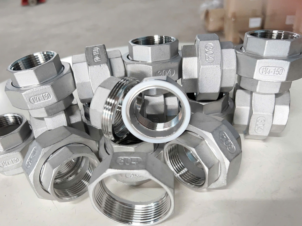 Rắc co inox hàng sẵn kho