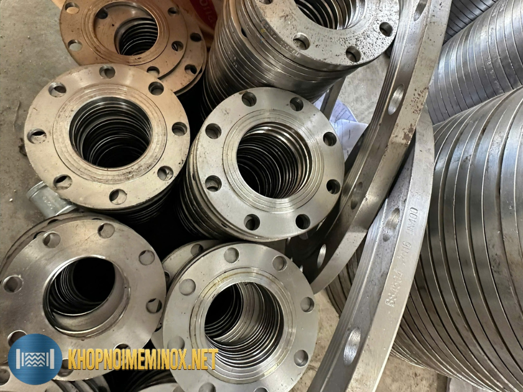 Mặt bích thép mạ kẽm DN200